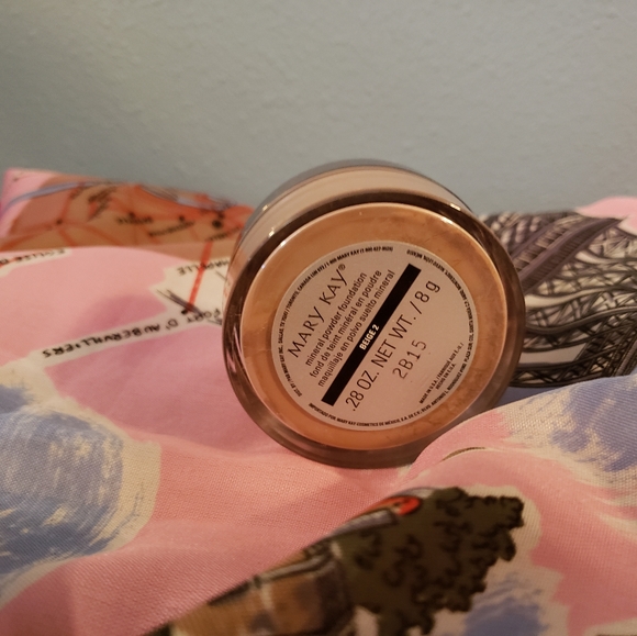 Mary Kay Other - 💚3 for $15💚 Mary Kay Mineral Foundation